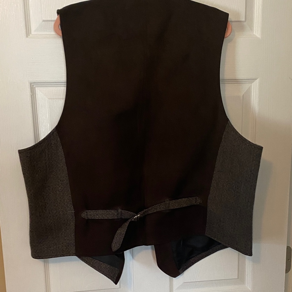 Paul Fredrick Men's Dark Brown Vest 100% Wool, Size 50 - Picture 5 of 5